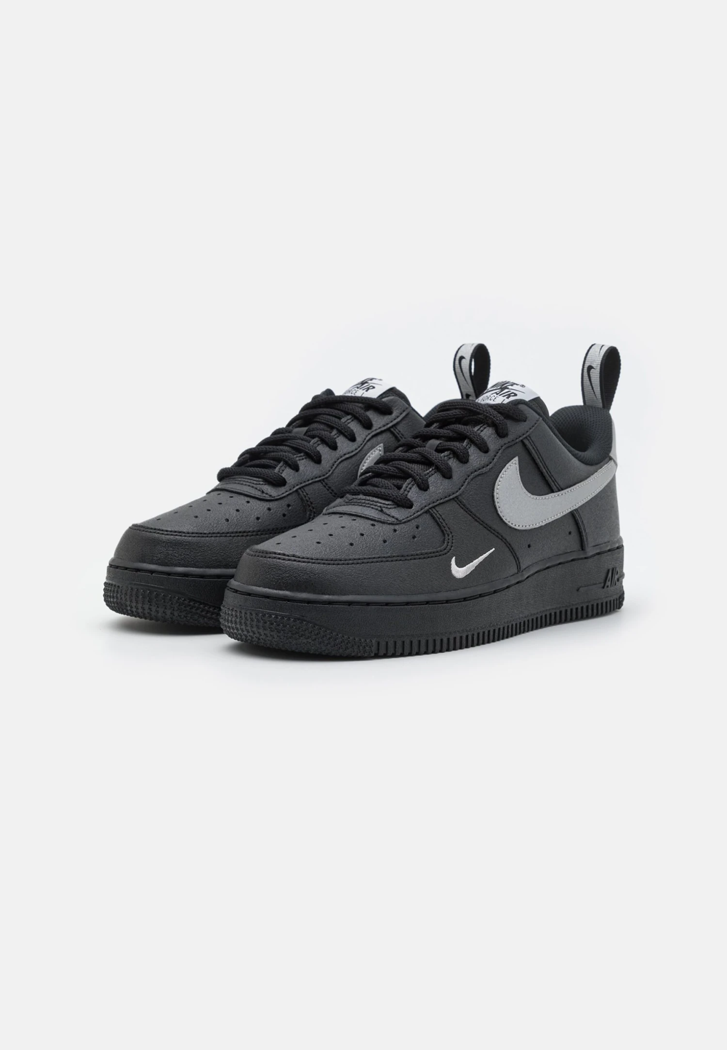 Nike Sportswear Air Force 1 07 Lv8 Ut Tu - Trainers - Black/Metallic Silver 3 Nike Sportswear Air Force 1 07 Lv8 Ut Tu - Trainers - Black/Metallic Silver - Image 2