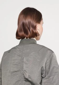 SAMSØE SAMSØE Mae Bomber - Bomber Jacket - Dark Brindle 12 SAMSØE SAMSØE Mae Bomber - Bomber Jacket - Dark Brindle -Fashion Clothing Specialty Store 0f11f648afa44b71b73f60a17cefb11d