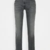Guess Chris - Jeans Skinny Fit - Carry Grey -Fashion Clothing Specialty Store 164e0773666f41f099983a0134834dcf