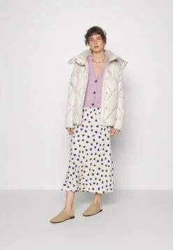 Fashion Clothing Specialty Store -Fashion Clothing Specialty Store 18fabfdbcb324ab3b67a1a784928a66c