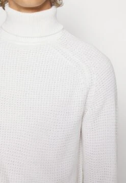 Pier One Jumper -Offwhite -Fashion Clothing Specialty Store 19404f675108439db1f074cc76f147c1