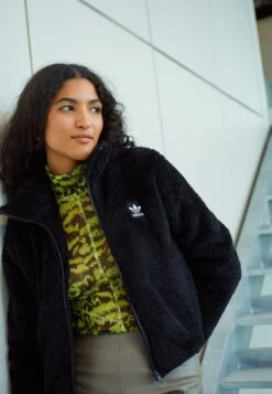 Fashion Clothing Specialty Store 27 Adidas Originals Essentials Fluffy Zip - Winter Jacket