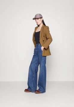 Fashion Clothing Specialty Store -Fashion Clothing Specialty Store 1fa775b04eba4615a5bf8cb9e4d0cc1a