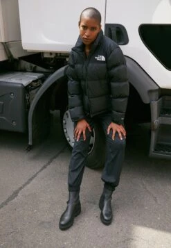 Fashion Clothing Specialty Store -Fashion Clothing Specialty Store 22dbe76a27ad41b18f72d9f299e9f325