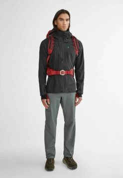 Klättermusen Asynja - Outdoor Jacket - Raven 12 Klättermusen Asynja - Outdoor Jacket - Raven -Fashion Clothing Specialty Store 272c112f993446109f525759f2508ca2