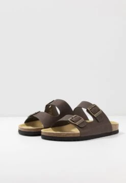 Pier One Unisex - Slippers - Brown -Fashion Clothing Specialty Store 2a6253ec8adf4b75ac70cea209f9bc13