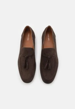Pier One Slip-Ons - Dark Brown -Fashion Clothing Specialty Store 2e07c94ed3be4c0abd25b53e20146662