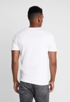 Pier One 3 Pack - Basic T-Shirt - White 10 Pier One 3 Pack - Basic T-Shirt - White -Fashion Clothing Specialty Store 390617d256dd4fe89b3c53ee69ac72d4