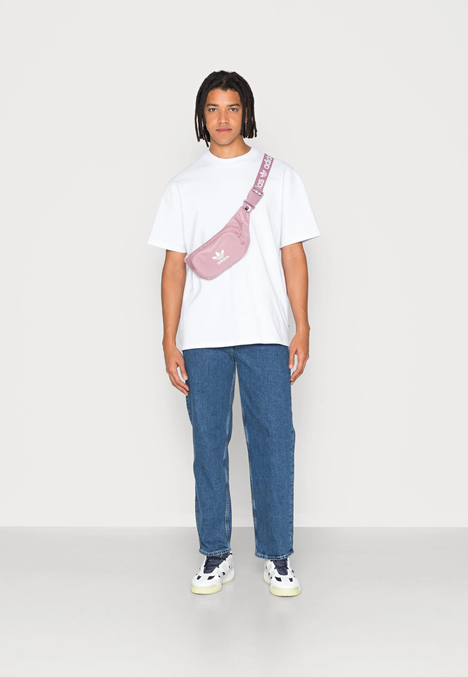 YOURTURN Heavy Weight Tee Unisex - Basic T-Shirt - White 4 YOURTURN Heavy Weight Tee Unisex - Basic T-Shirt - White - Image 2