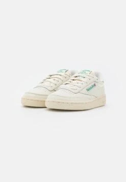 Reebok Classic Club C 85 Vintage - Trainers - Chalk/Alabaster/Glen Green -Fashion Clothing Specialty Store 3e415ac24fbb4f418fd7da2ea55964c6
