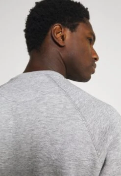 Pier One 3 Pack - Sweatshirt - Bordeaux/Black/Grey -Fashion Clothing Specialty Store 3f826ffba33f448aa8aacde667ba354b