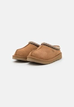 Ugg Tasman Ii Unisex - Slippers - Chestnut -Fashion Clothing Specialty Store 43091e6a16f240ccb098b56345d478c3