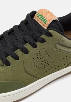 Etnies Marana X Tftf Unisex - Skate Shoes -Fashion Clothing Specialty Store 45bebc3d89db4402bfdba52fd9ff201d