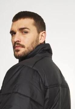 The North Face Saikuru Jacket - Winter Jacket - Black -Fashion Clothing Specialty Store 4ab183644d42412ba4c67723ad6c335b