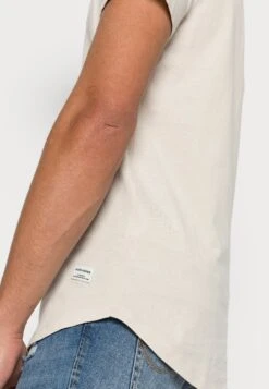 Jack & Jones Jjenoa Ss Crew Neck Noos - Basic T-Shirt - Moonbeam -Fashion Clothing Specialty Store 4ea45e9a2dcb4b61b0d0f8e3746c5fe2