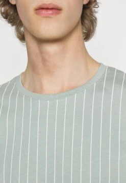 Pier One Print T-Shirt - Light Green -Fashion Clothing Specialty Store 59fcdea2813b4b59818e5463a76c36f9