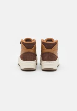 Reebok Classic Club Geo Mid - High-Top Trainers - Wild Brown/Brush Brown/True Beige -Fashion Clothing Specialty Store 5e148f2b4d654a1d9425d6ca41f5d725