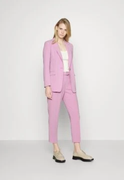 Fashion Clothing Specialty Store -Fashion Clothing Specialty Store 6b6f1cdfff664989a1c82f57513ed5c7