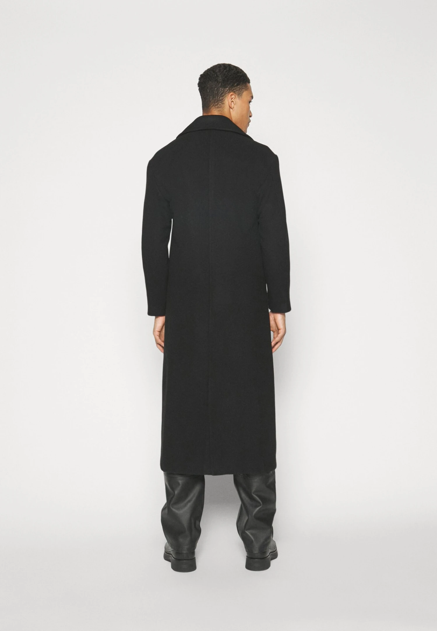 Long Coat - Classic Coat - Black 6 Long Coat - Classic Coat - Black - Image 4