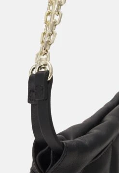 Patrizia Pepe Borsa - Handbag - Nero 10 Patrizia Pepe Borsa - Handbag - Nero -Fashion Clothing Specialty Store 8e29eed418df4f5a809ea2f60e7f18ab