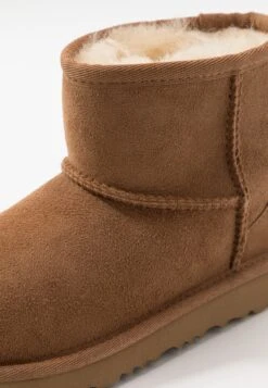 Ugg Classic Mini Ii Unisex - Classic Ankle Boots - Chestnut 14 Ugg Classic Mini Ii Unisex - Classic Ankle Boots - Chestnut -Fashion Clothing Specialty Store 912fdbda14e94fed97e4d810669e0f67
