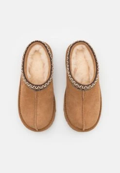 Ugg Tasman Ii Unisex - Slippers - Chestnut -Fashion Clothing Specialty Store 91900f359cd147309d57d7154bfcef37