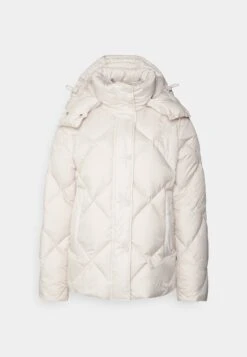 Marc O'Polo Diamond Quilting Detachable Hood Welt Poc - Down Jacket - Chalky Stone 14 Marc O'Polo Diamond Quilting Detachable Hood Welt Poc - Down Jacket - Chalky Stone -Fashion Clothing Specialty Store 947cff8d4ca0470e93d8e6d7dd26d02e