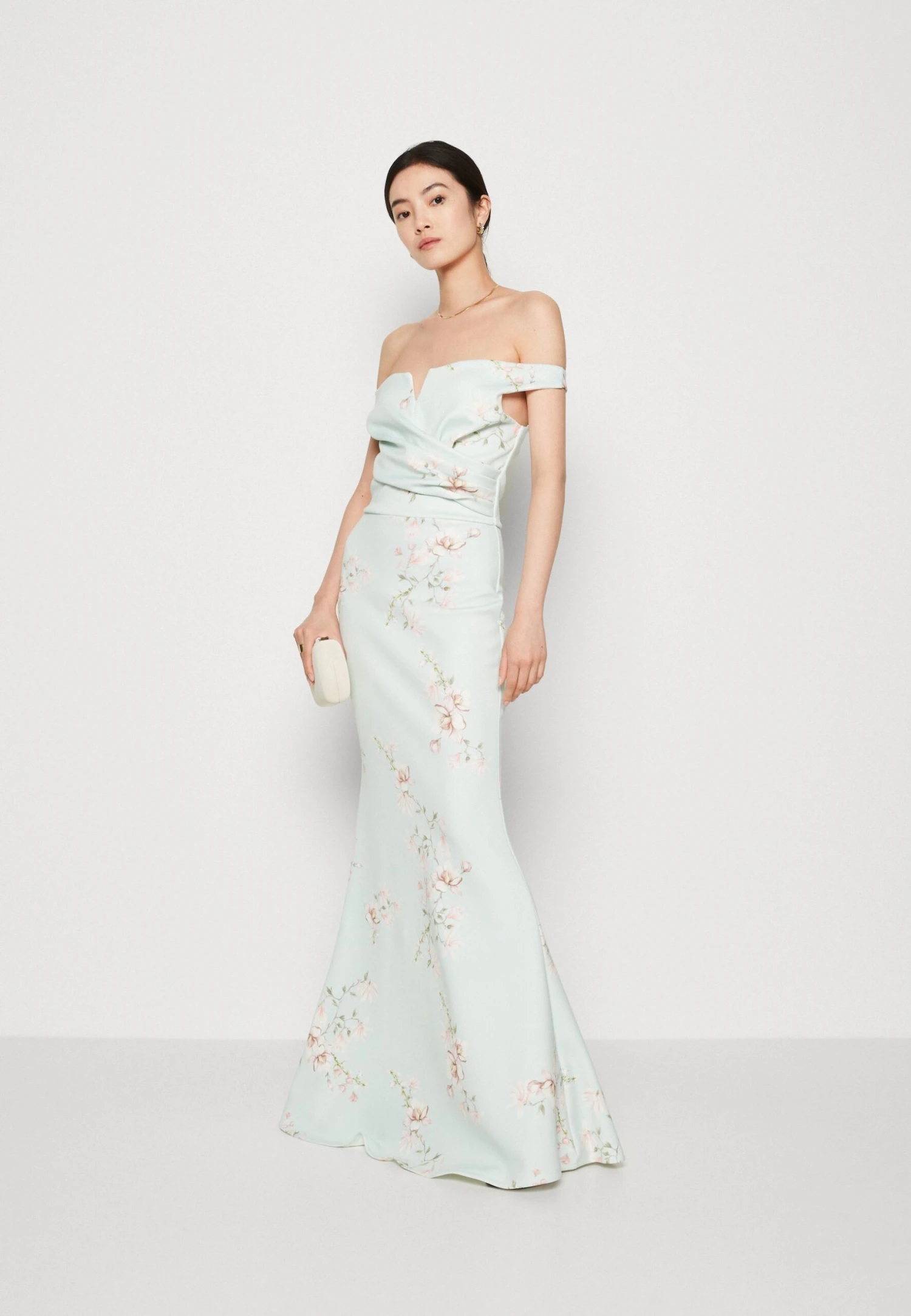 Wal G Wedding Kai V Neck Print Maxi - Occasion Wear - Sage Green 4 Wal G Wedding Kai V Neck Print Maxi - Occasion Wear - Sage Green - Image 2