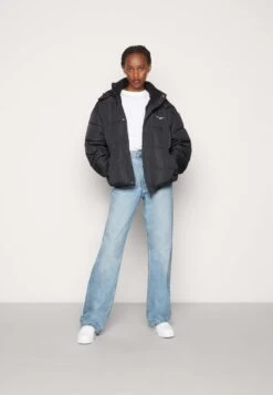 Fashion Clothing Specialty Store -Fashion Clothing Specialty Store 9eeb966ade2745e5a3bac133dfe1db90