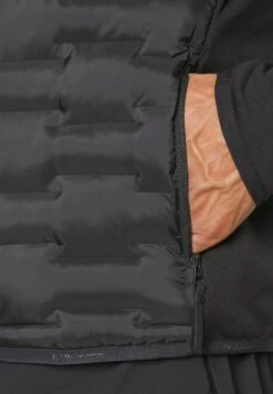 Peak Performance Argon Hybrid Hood - Fleece Jacket - Black -Fashion Clothing Specialty Store ae165d7f21074988b29474439627a8c4