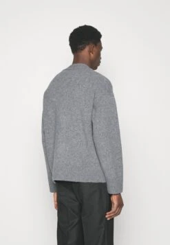 Hugo Sopro - Cardigan - Medium Grey -Fashion Clothing Specialty Store c8e8342763554a29a390e3cc0d4ae647