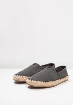 Pier One Espadrilles - Grey -Fashion Clothing Specialty Store d3f6d93cf6a84c038fa1e85511b70aa4