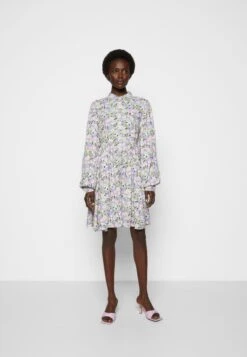 Selected Femme Judita Dress - Day Dress -Fashion Clothing Specialty Store e98d971952924a41a661d2071c96ddca