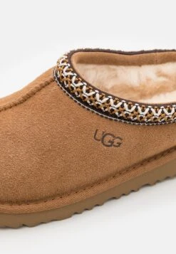 Ugg Tasman Ii Unisex - Slippers - Chestnut -Fashion Clothing Specialty Store ee311e6dd3fc49f793fa2229cb2f3e25