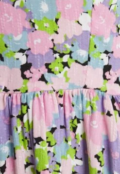 Selected Femme Judita Dress - Day Dress -Fashion Clothing Specialty Store f0cac820b7744d2ba1a7a3ff63381a1e