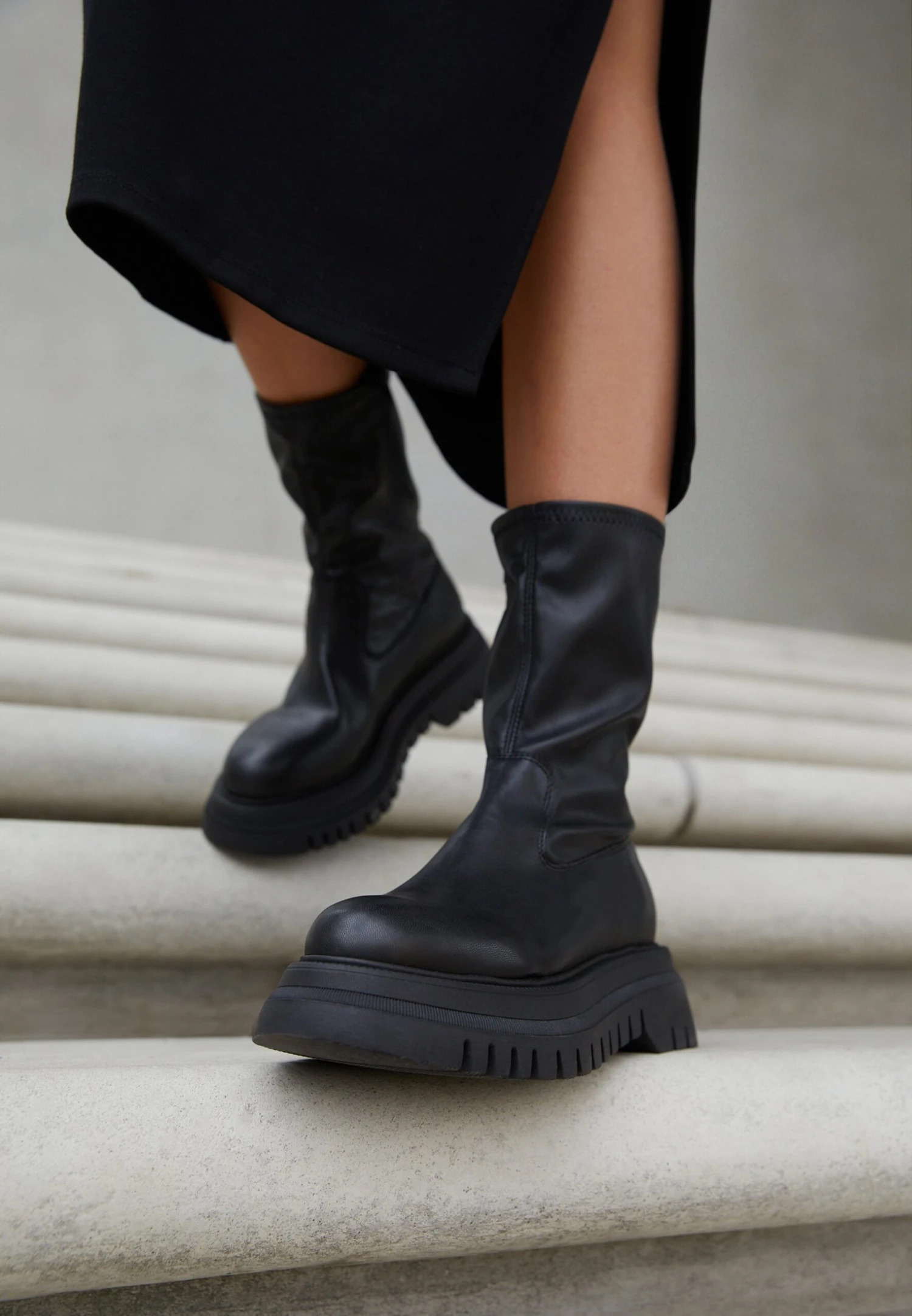 Pavement Halsey - Classic Ankle Boots - Black 4 Pavement Halsey - Classic Ankle Boots - Black - Image 2