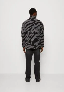 YOURTURN Unisex - Fleece Jacket - Grey -Fashion Clothing Specialty Store fb0a0ae1914e4939bc76695f0267d638